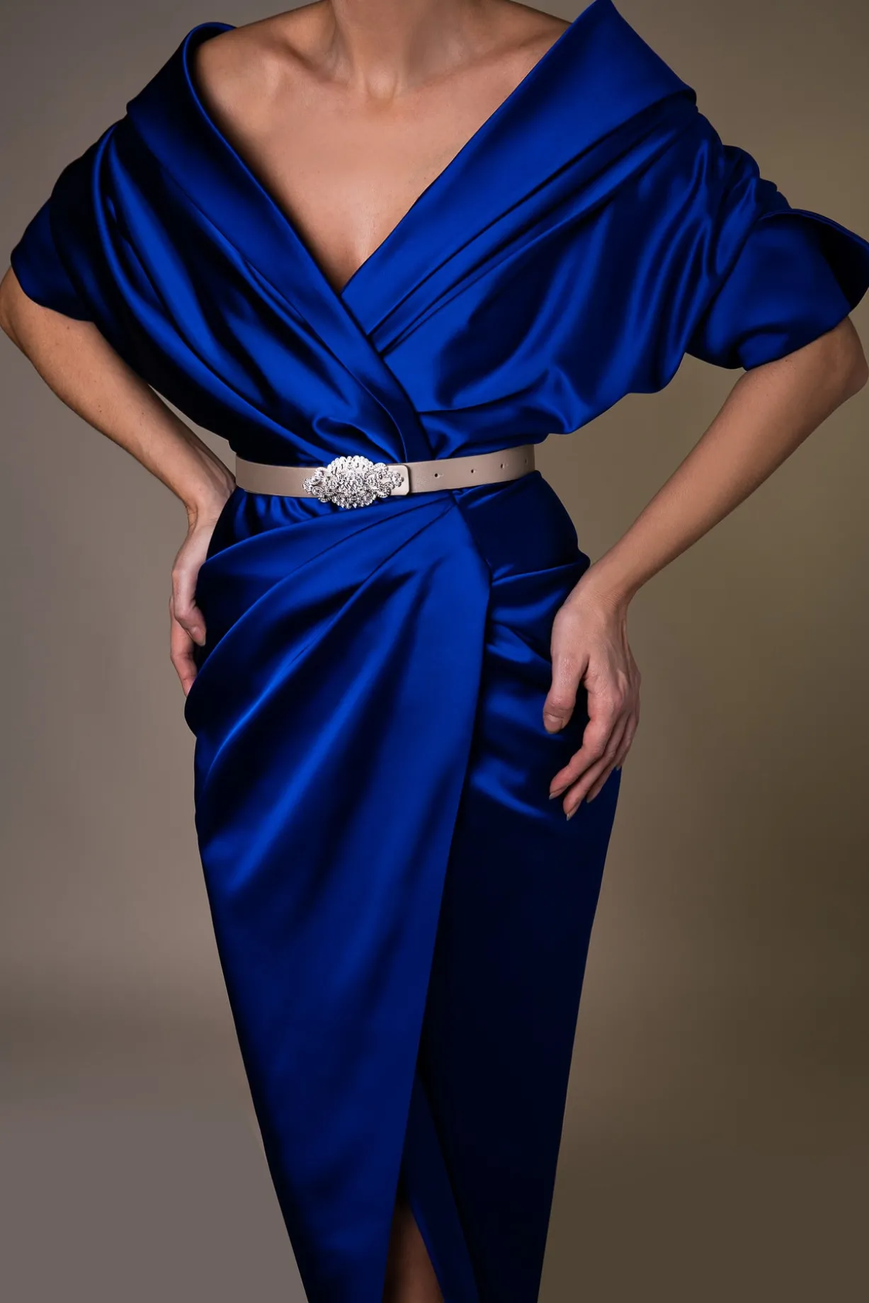 Baroque Gold Leather Waist Belt With Silver Buckle
