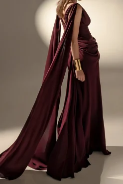 Layla Long Cape-Dress In Burgundy