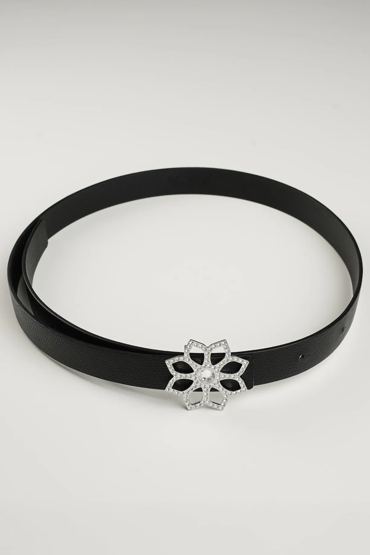 Lotus Leather Waist Belt In Saffiano Black With Silver Buckle
