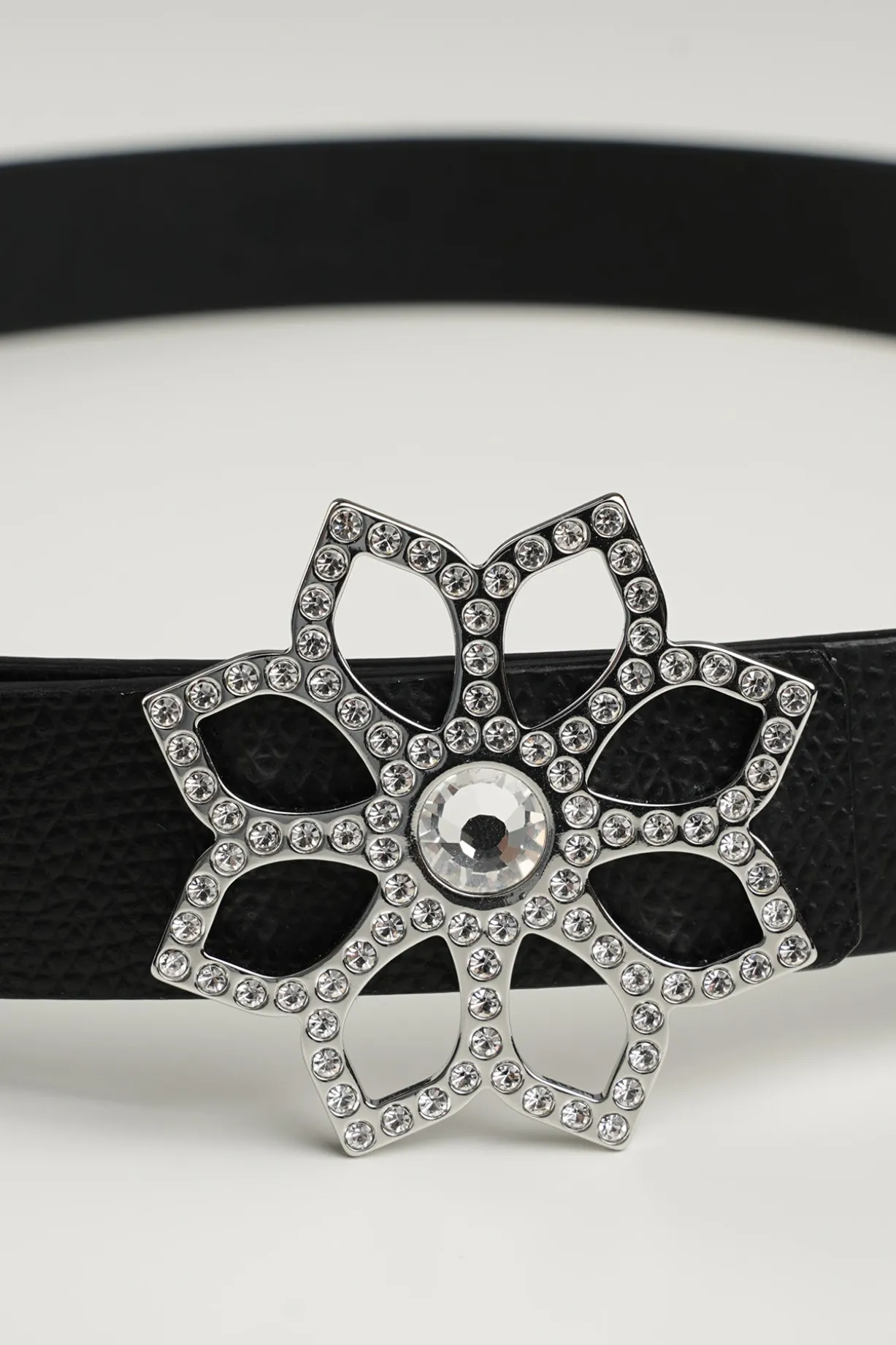 Lotus Leather Waist Belt In Saffiano Black With Silver Buckle