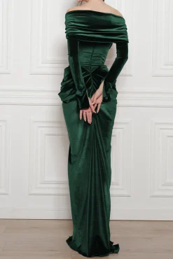 Quinn Long Velvet Gown In Dark-Green