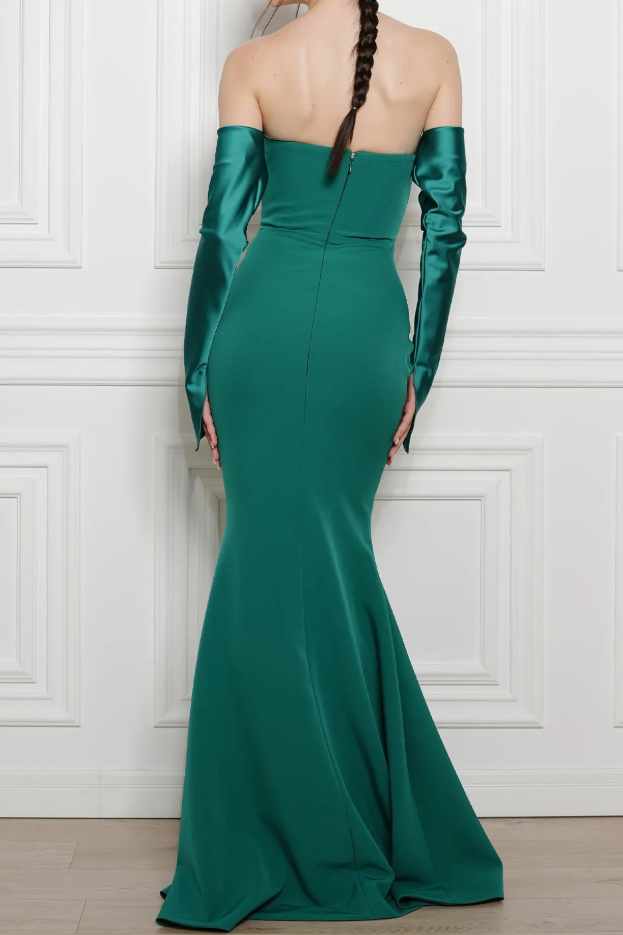 Raven Crepe Long Dress In Persian-Green