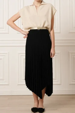 Shiya V-Neck Cashmere Sweater Vest In Champagne